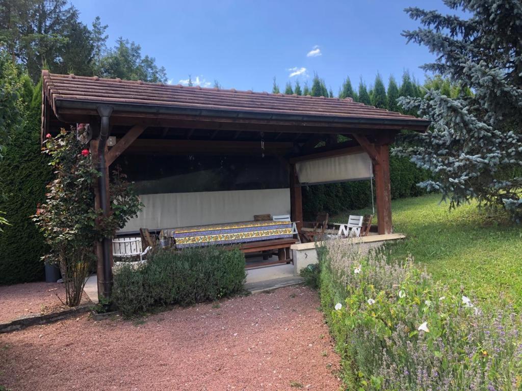 Maison/Gite Familial Dans Le Jura A 200M Du Lac Avec Piscine Privee Marigny  Buitenkant foto