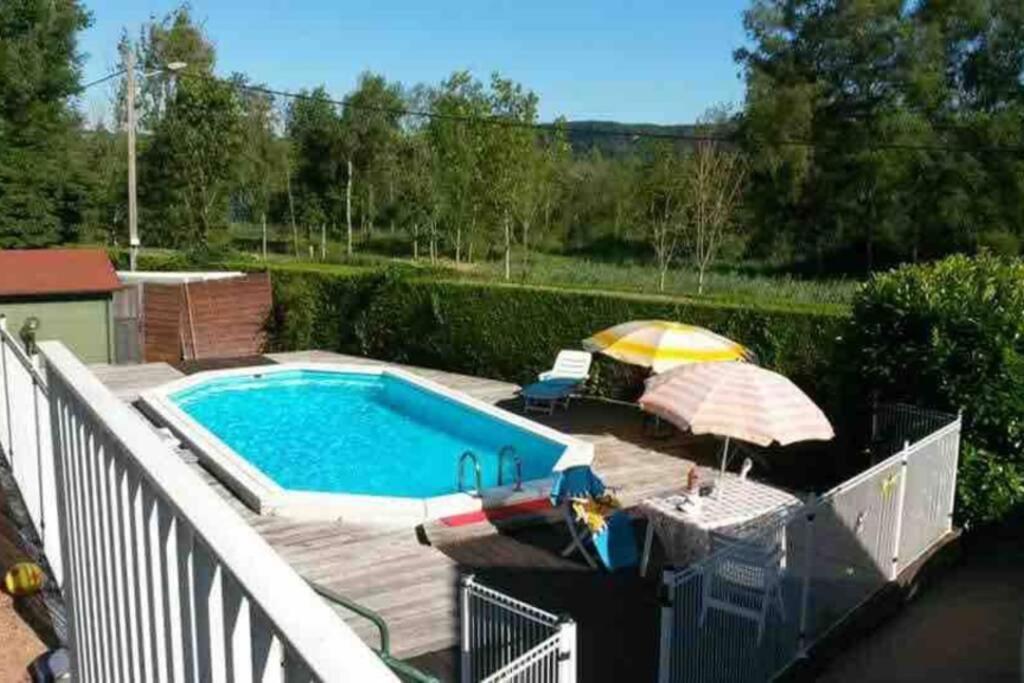 Maison/Gite Familial Dans Le Jura A 200M Du Lac Avec Piscine Privee Marigny  Buitenkant foto